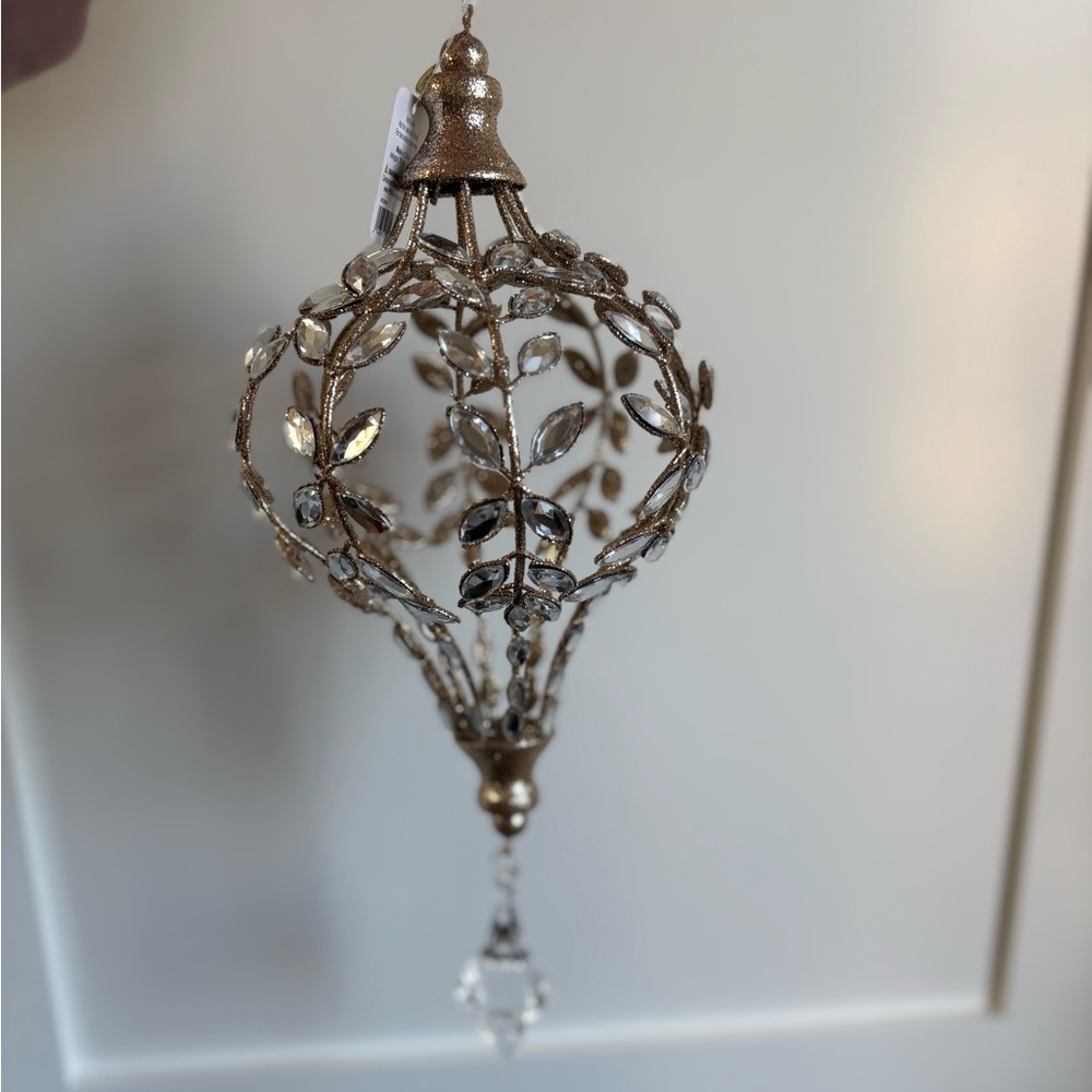 Elegant Gold Hanging Ornament